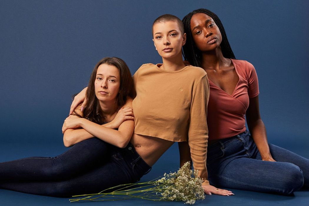 Blume babes supporting depressed friends